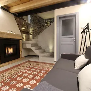 Becket Flat Apartment